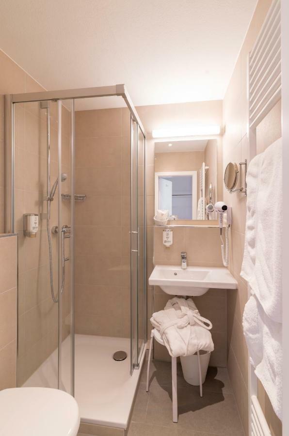 Hotel Adler Post ชเวทซิงเงน ภายนอก รูปภาพ