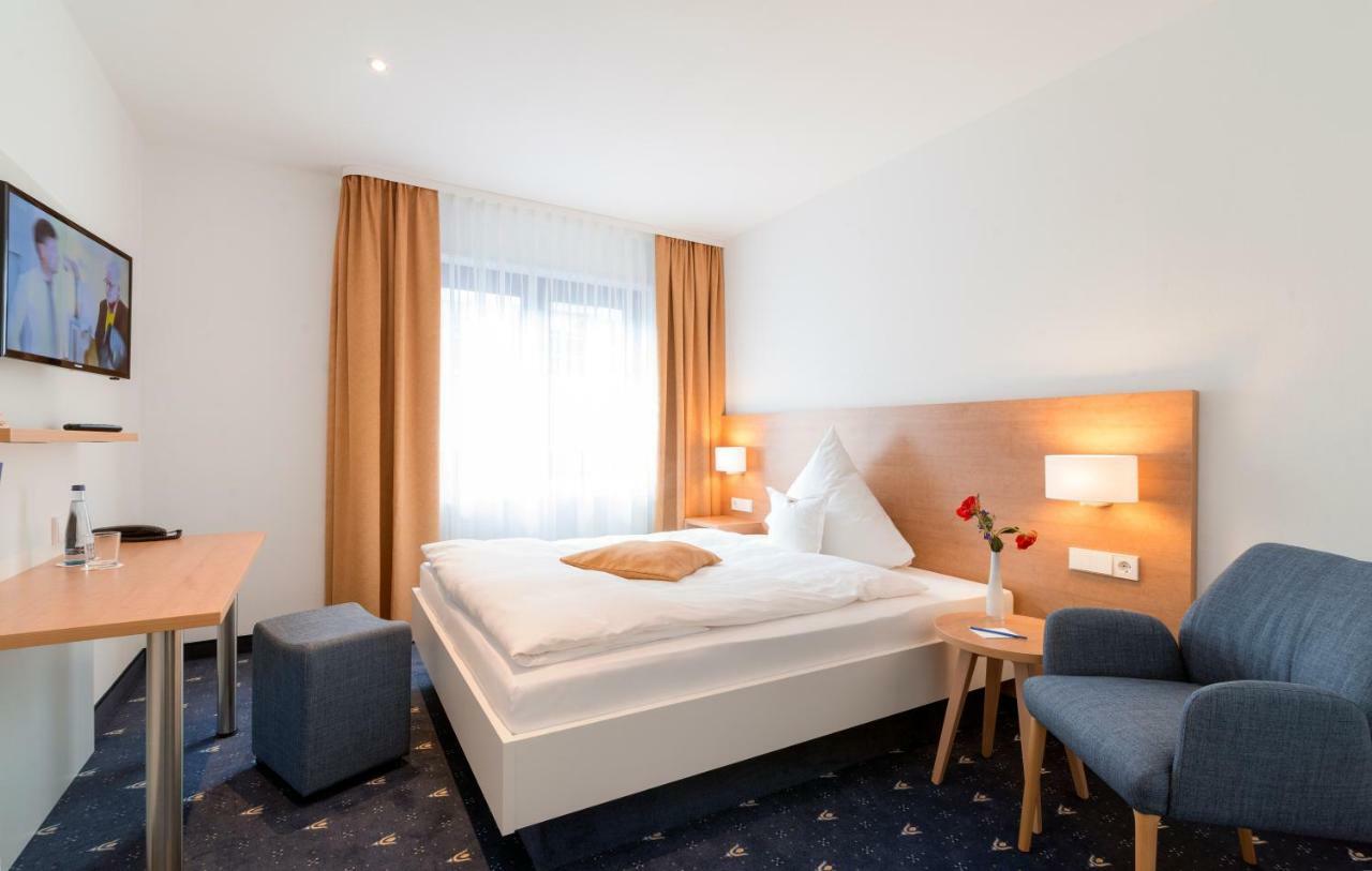 Hotel Adler Post ชเวทซิงเงน ภายนอก รูปภาพ